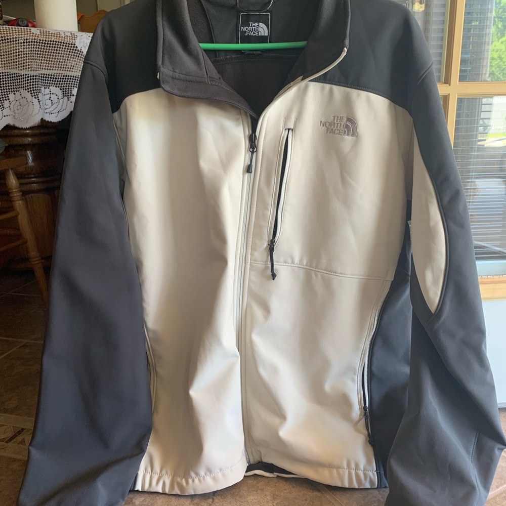 The North Face Men’s Windbreaker Jacket